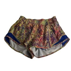 Lululemon Womens 4 Seawheeze 2019 Hotty Hot Shorts Multi 2.5" Inseam Running